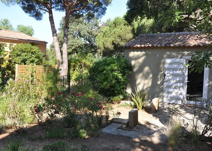 Atelier De La Gallinière Hébergement de vacances *